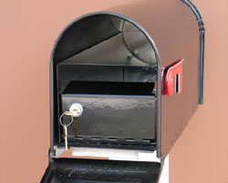 Bacova Mailbox Locking Insert