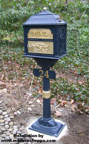 Gaines Classic Mailbox